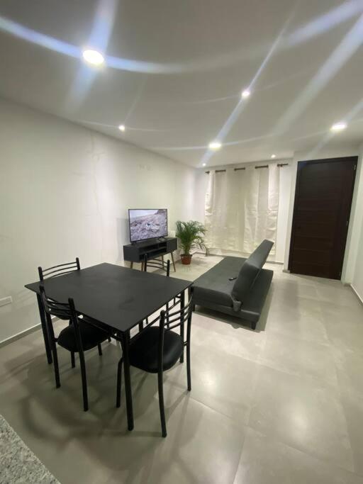 Lindo Departamento Cerca Del Centro De La Ciudad