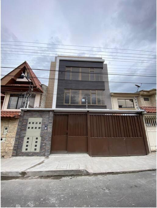 Lindo Departamento Cerca Del Centro De La Ciudad * Cuenca